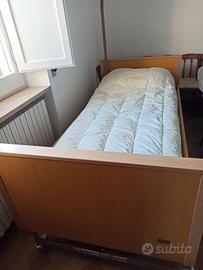 Letto ortopedico in legno ad altezza variabile tot