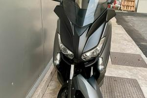Yamaha Xmax400