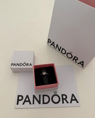 Anello Pandora Argento 925 con pietra a cuore
