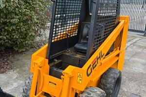 P200 - Minipala 13 q GEHL