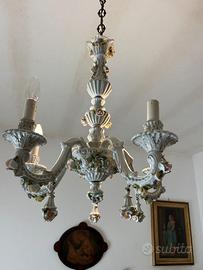 Lampadario in porcellana