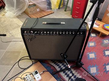 Fender super twin reverb