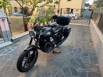 Moto Guzzi V7 III Stone