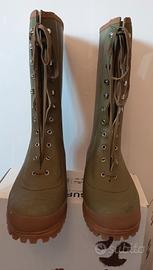 Stivali Superga  in gomma alti con lacci