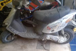 Scuter 50 starker Piaggio