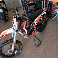 Moto cross 50 c.c