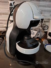 Macchina caffè dolce gusto