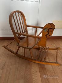 Cavallo a dondolo Vintage in legno massello