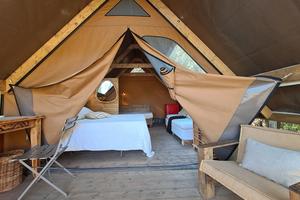 DUE TENDE GLAMPING GLANT modello COMPY