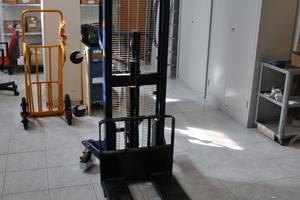transpallet elevatore manuale fino a 1600mm