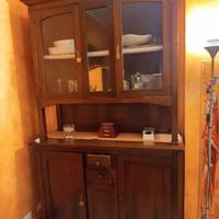 Credenza con vetrina