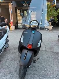Vespa GTS 300 HPE (2023) -ABS- Unico Proprietario