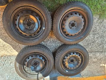 cerchi 15 grande punto e Opel Corsa con antineve 