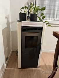 Stufa pallet perfettamente funzionante