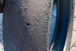 Gomme Metzeler racetec 125 75 17