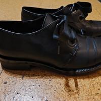Scarpe donna allacciate