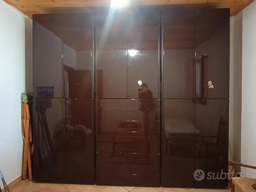 Armadio laccato nero 