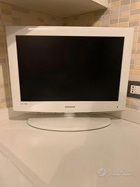 TV Samsung bianco Full HD - 24 pollici