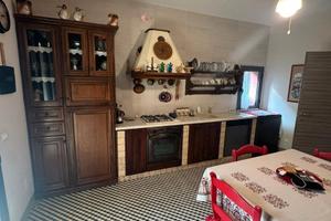 Palazzina ristrutturata con ampio giardino