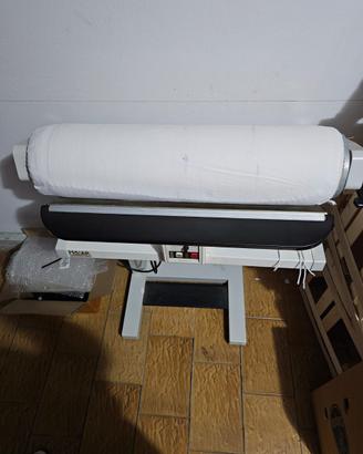 Macchina da stirare automatica