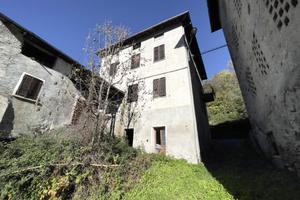 CASA INDIPENDENTE A TEGLIO