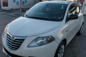 Lancia Ypsilon 1200