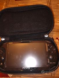 PSP VITA 2000 SLIM COMPLETA CON 21 GIOCHI