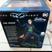 The Joker Batman statua