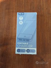 POWER BANK FAST CHARGE 12000mAh CON 3 USCITE 