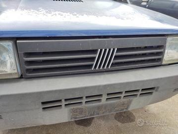Griglia anteriore FIAT PANDA del 1999