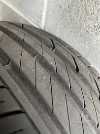 Pneumatici/ gomme praticamente nuove 215/45 R16