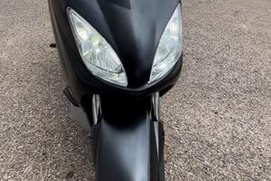 Xmax con fermo amministrativo 125