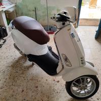 Vespa 50 Primavera 4t del 2019