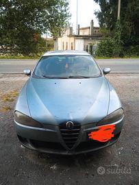 alfa 147 1900 x ricambi  o intera 