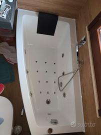 Vasca idromassaggio 