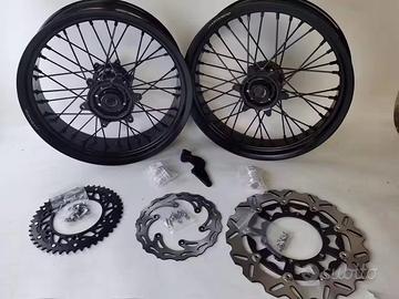 Cerchi motard personalizzabili