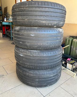 225/45-19 Runflat Goodyear