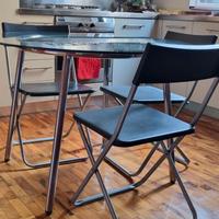 Set tavolo vetro ikea e 3 sedie