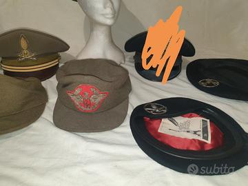collezione militaria vintage- cappelli, berretti