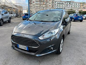 FORD FIESTA 1.5 TDCi 75CV 5P Black&White - 2015