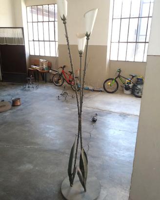 piantana in ferro battuto
