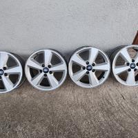 Cerchi in lega Ford Focus 16"