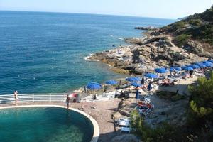 Elba, residence esclusivo con piscine sul mare