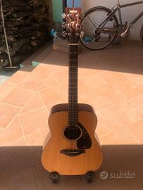 chitarra yamaha