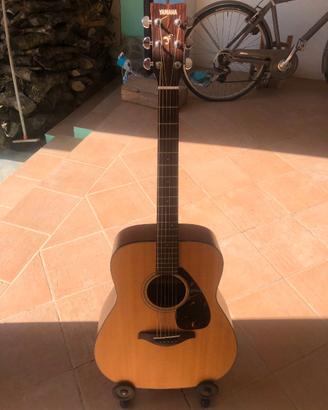 chitarra yamaha FG700MS