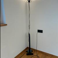 Lampada da terra "Toio"