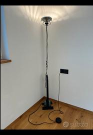 Lampada da terra "Toio"