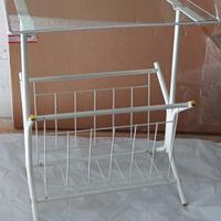 Tavolino porta riviste