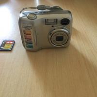 Macchina fotografica Nikon Coolpix 3200