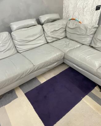 Divano angolare in pelle